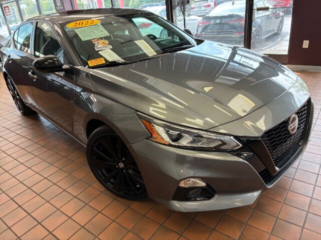 2022 Nissan Altima SR FWD