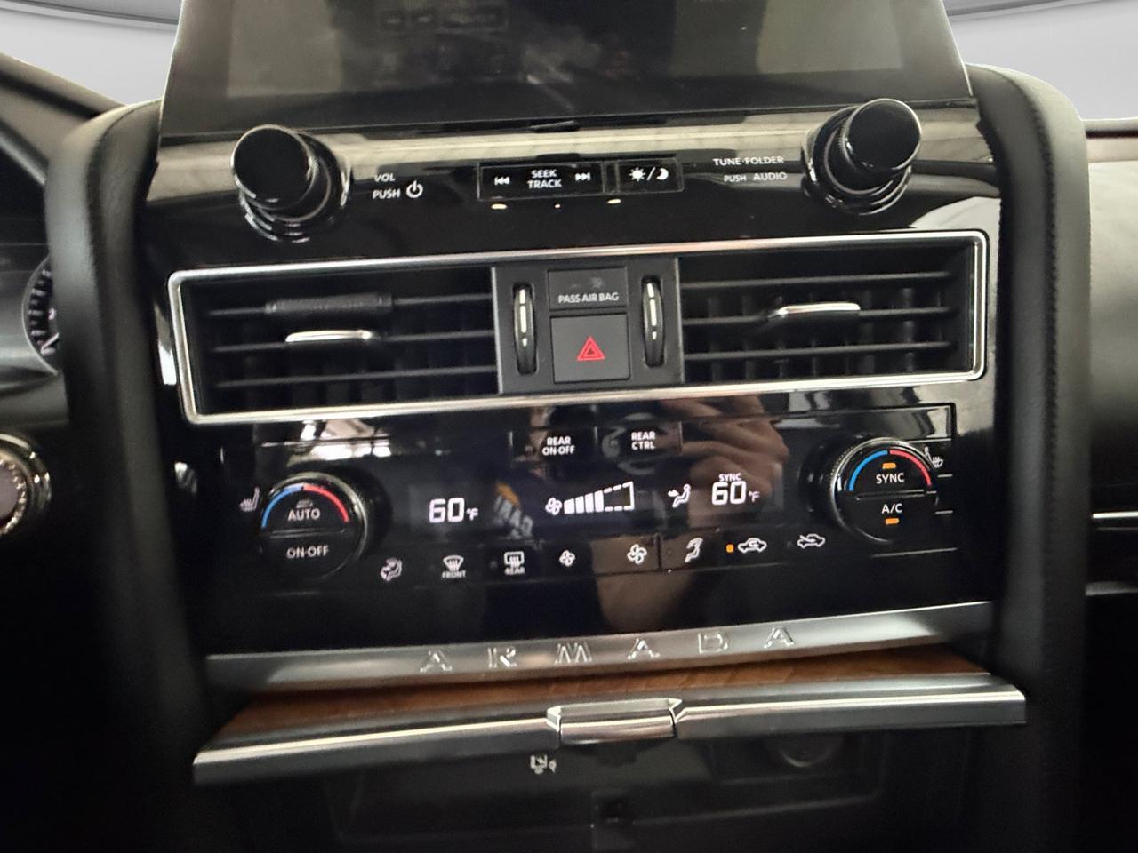 2022 Nissan Armada SL  Selma TX