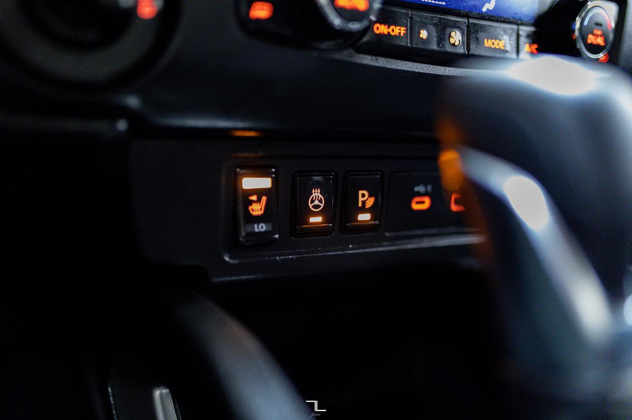 2022 Nissan Frontier 4X4 King Cab SV BCam Heated Seats Red Deer AB