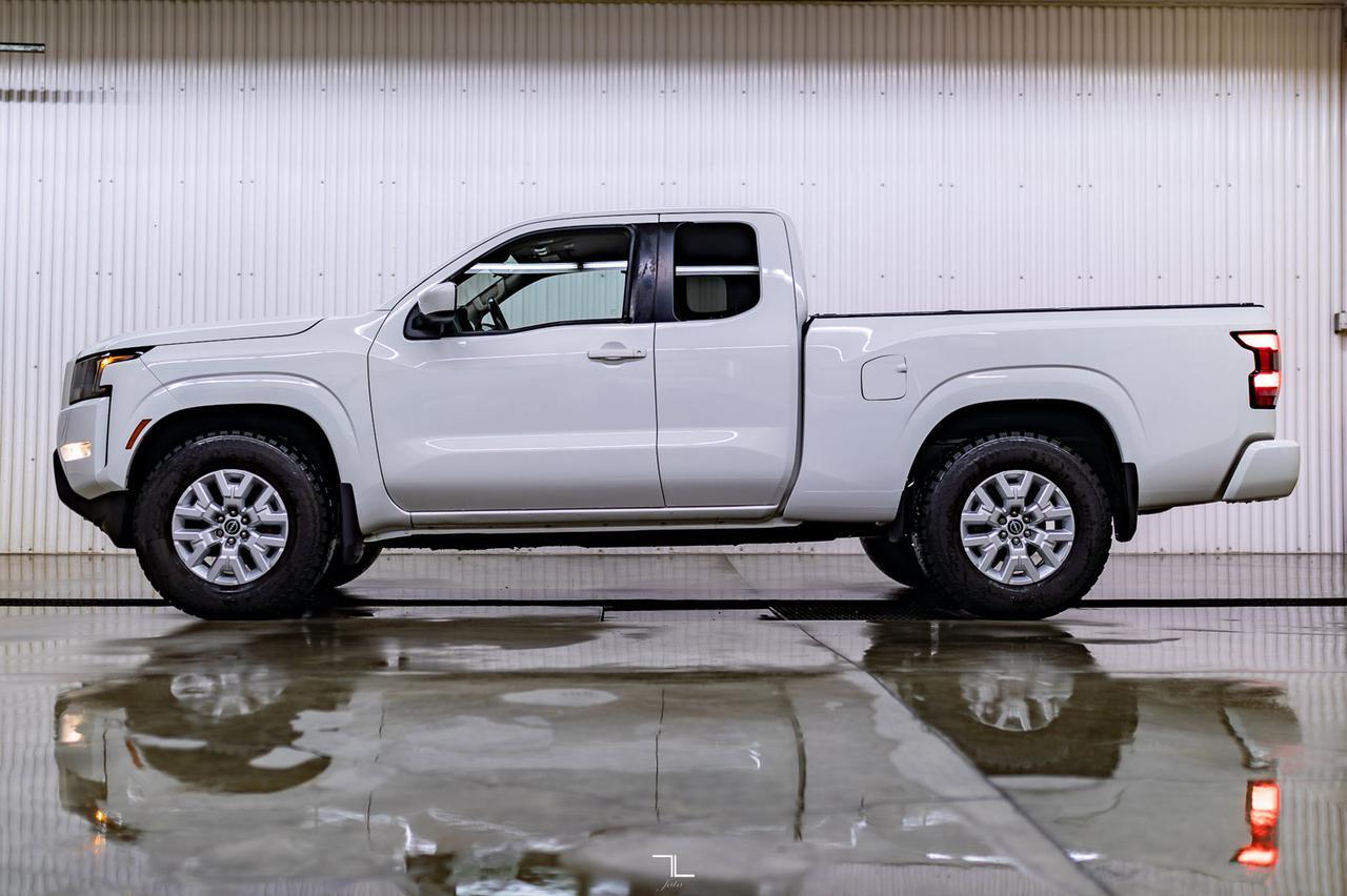 2022 Nissan Frontier 4X4 King Cab SV BCam Heated Seats Red Deer AB