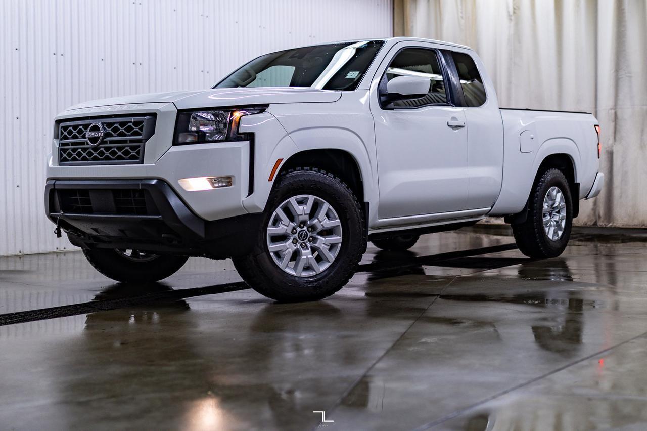 2022 Nissan Frontier 4X4 King Cab SV BCam Heated Seats Red Deer AB