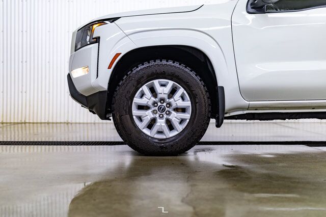 2022 Nissan Frontier 4X4 King Cab SV BCam Heated Seats Red Deer AB