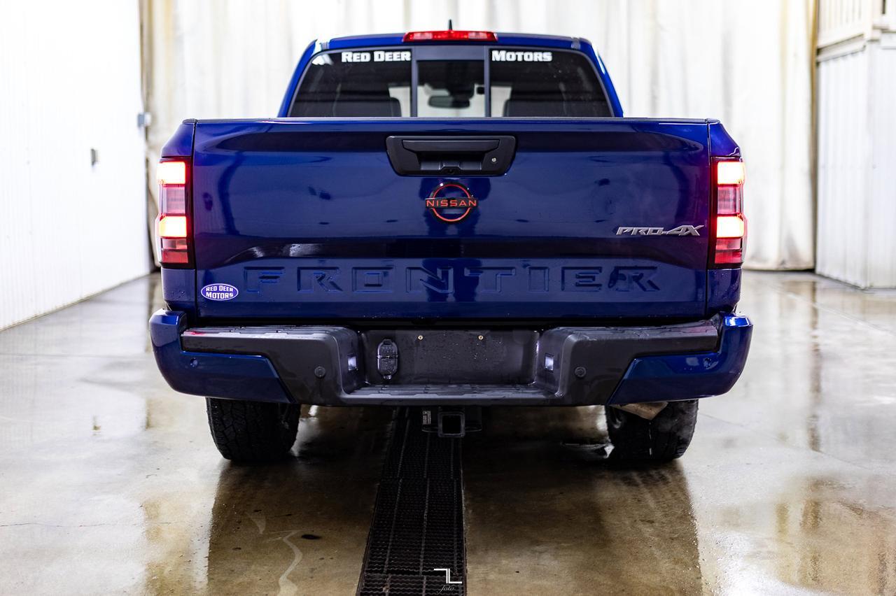 2022 Nissan Frontier 4x4 Crew Cab Pro-4X Leather Roof Nav BCam Red Deer AB