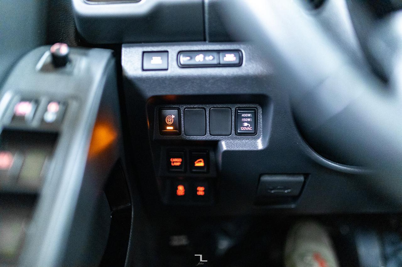 2022 Nissan Frontier 4x4 Crew Cab Pro-4X Leather Roof Nav BCam Red Deer AB