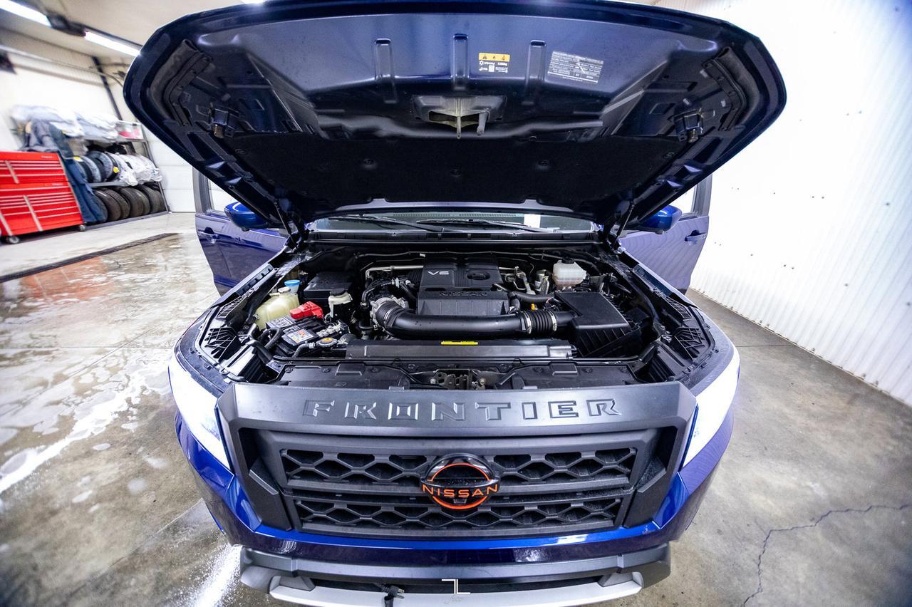 2022 Nissan Frontier 4x4 Crew Cab Pro-4X Leather Roof Nav BCam Red Deer AB