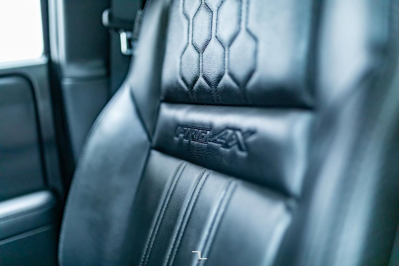 2022 Nissan Frontier 4x4 Crew Cab Pro-4X Leather Roof Nav Tent Red Deer AB