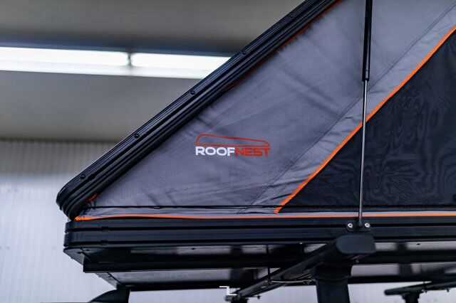 2022 Nissan Frontier 4x4 Crew Cab Pro-4X Leather Roof Nav Tent Red Deer AB