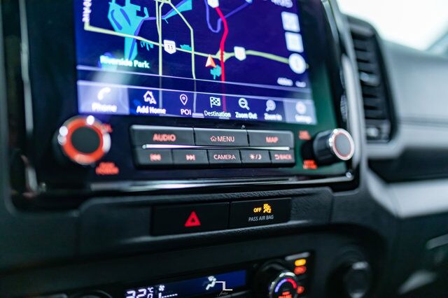 2022 Nissan Frontier 4x4 Crew Cab Pro-4X Leather Roof Nav Tent Red Deer AB