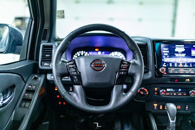 2022 Nissan Frontier 4x4 Crew Cab Pro-4X Leather Roof Nav Tent Red Deer AB