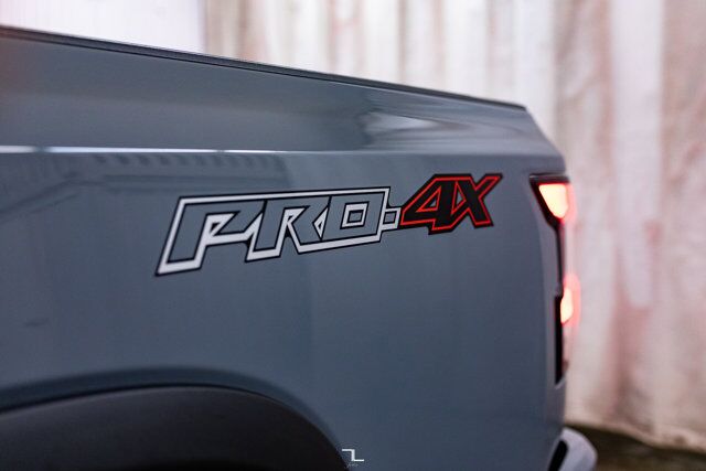 2022 Nissan Frontier 4x4 Crew Cab Pro-4X Nav Roof BCam Red Deer AB