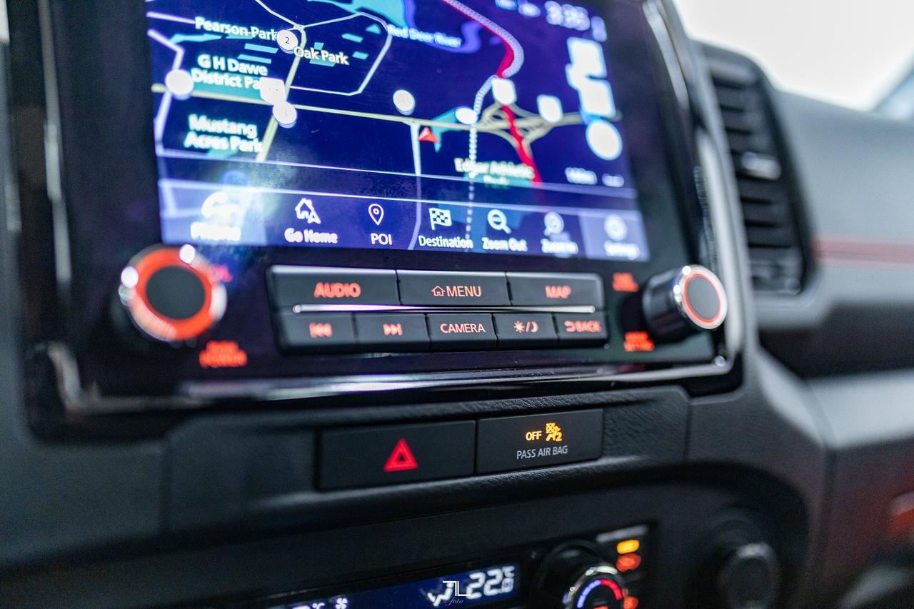 2022 Nissan Frontier 4x4 Crew Cab Pro-4X Nav Roof BCam Red Deer AB