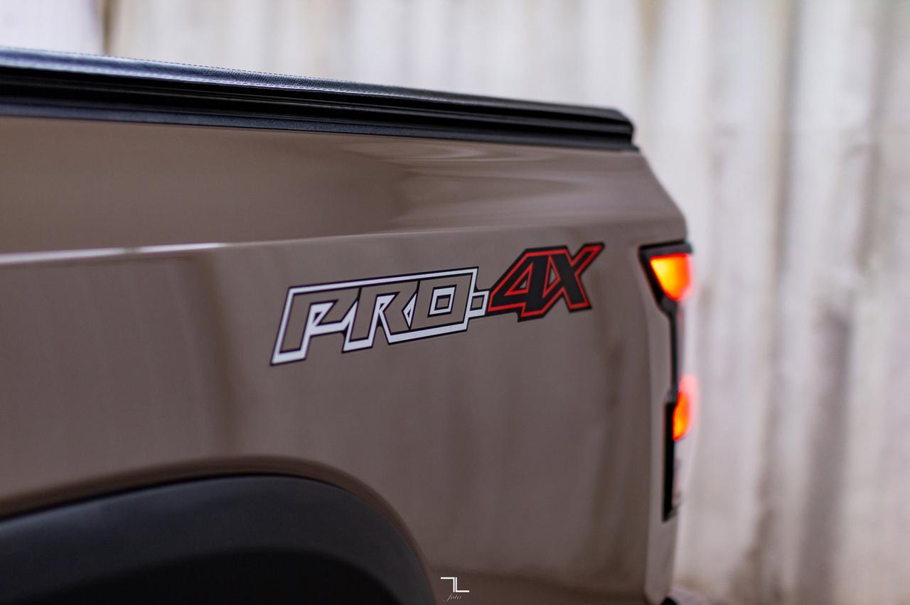 2022 Nissan Frontier 4x4 Crew Cab Pro-4x Nav Roof Bcam Red Deer AB