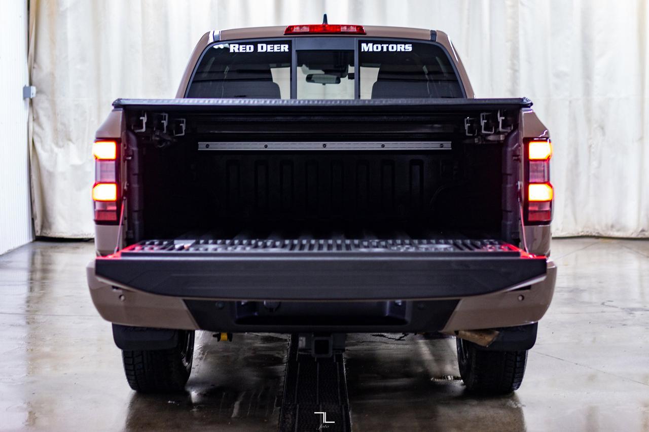2022 Nissan Frontier 4x4 Crew Cab Pro-4x Nav Roof Bcam Red Deer AB