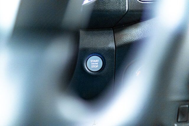 2022 Nissan Frontier 4x4 King Cab S BCam Red Deer AB