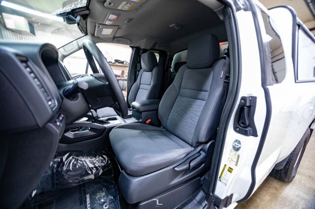 2022 Nissan Frontier 4x4 King Cab S BCam Red Deer AB