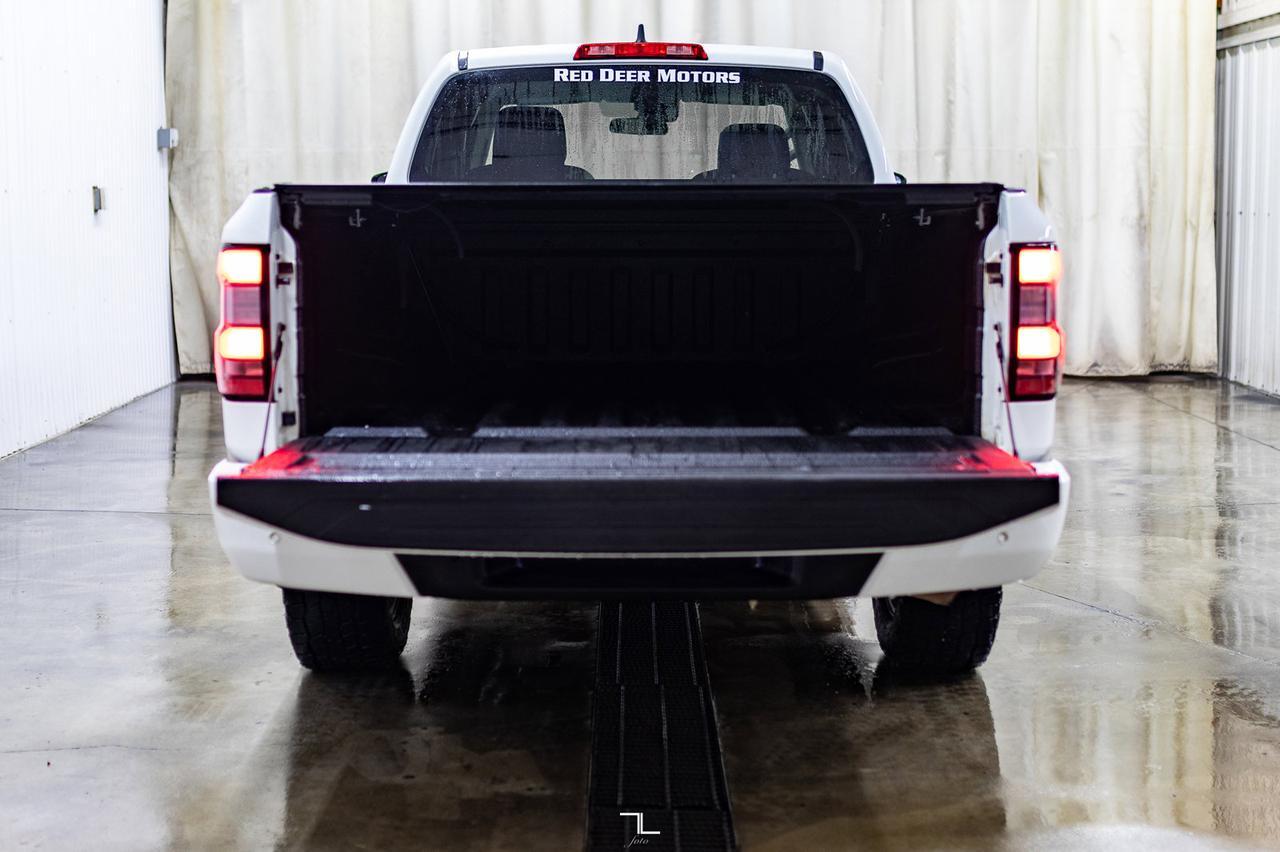 2022 Nissan Frontier 4x4 King Cab SV BCam Red Deer AB