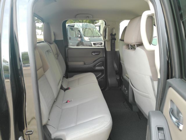 2022 Nissan Frontier Crew Cab SV 4x2 Plano TX
