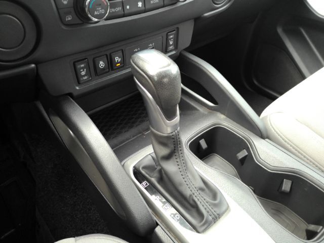 2022 Nissan Frontier Crew Cab SV 4x2 Plano TX