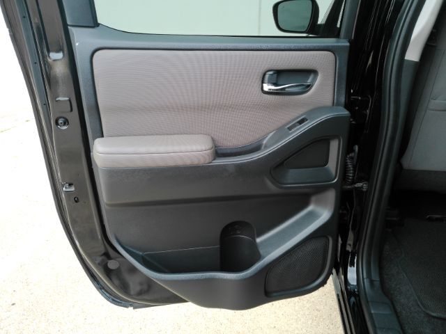 2022 Nissan Frontier Crew Cab SV 4x2 Plano TX