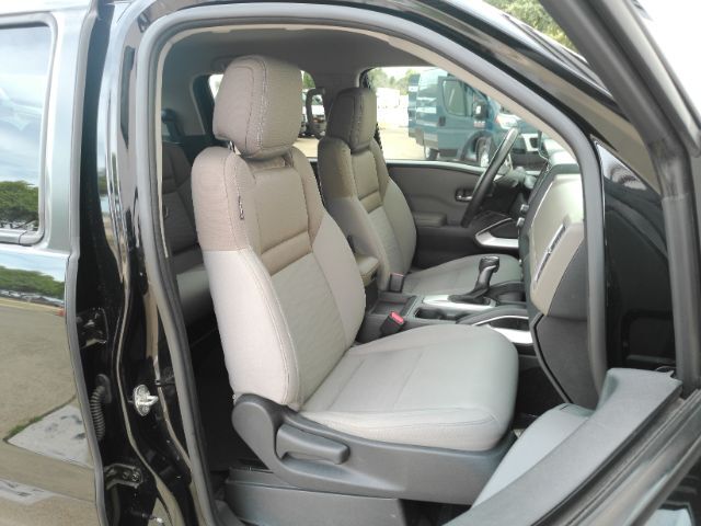 2022 Nissan Frontier Crew Cab SV 4x2 Plano TX