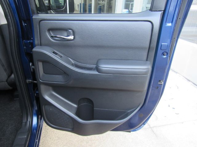 2022 Nissan Frontier Crew Cab SV 4x2 Plano TX
