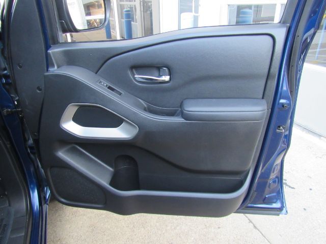 2022 Nissan Frontier Crew Cab SV 4x2 Plano TX