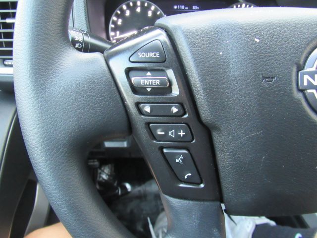 2022 Nissan Frontier Crew Cab SV 4x2 Plano TX