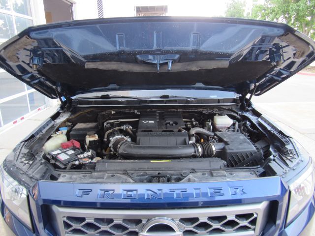 2022 Nissan Frontier Crew Cab SV 4x2 Plano TX