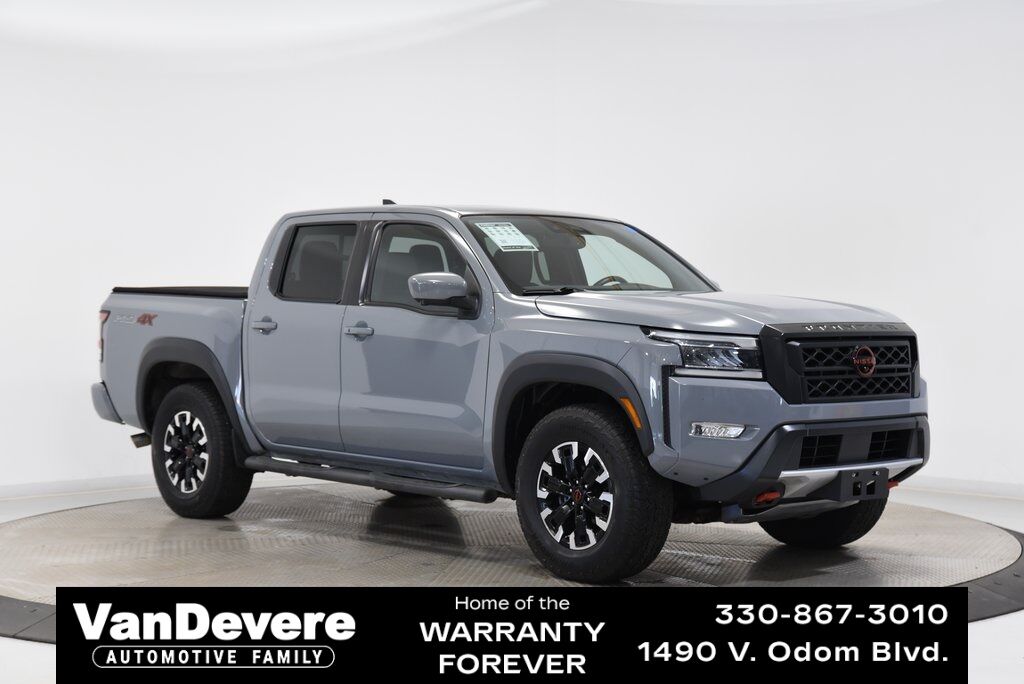 2022 Nissan Frontier PRO-4X Akron