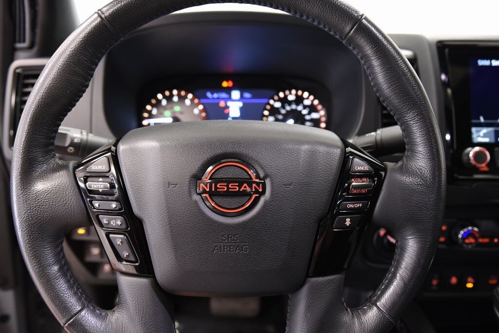 2022 Nissan Frontier PRO-4X Akron