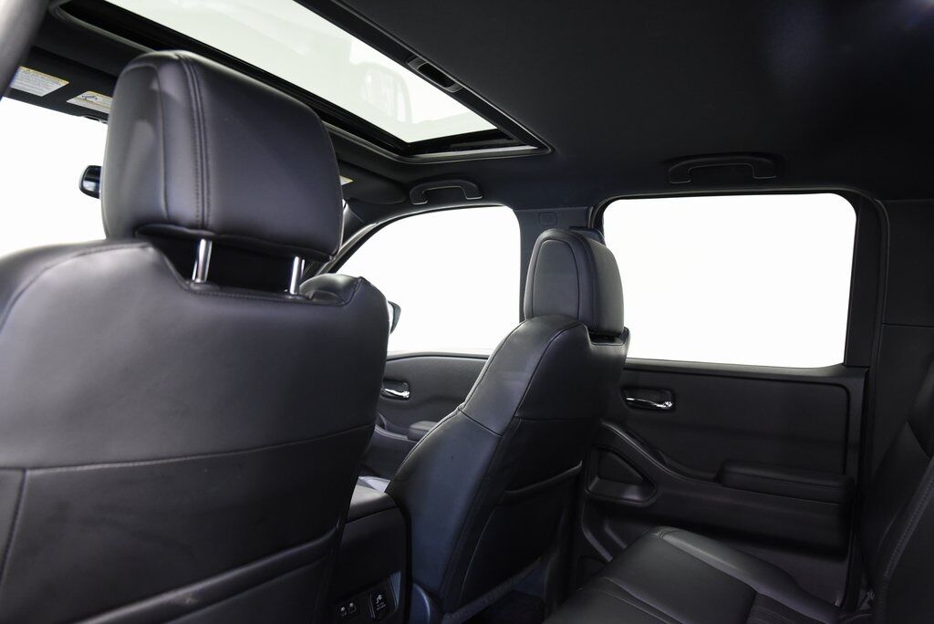 2022 Nissan Frontier PRO-4X Akron
