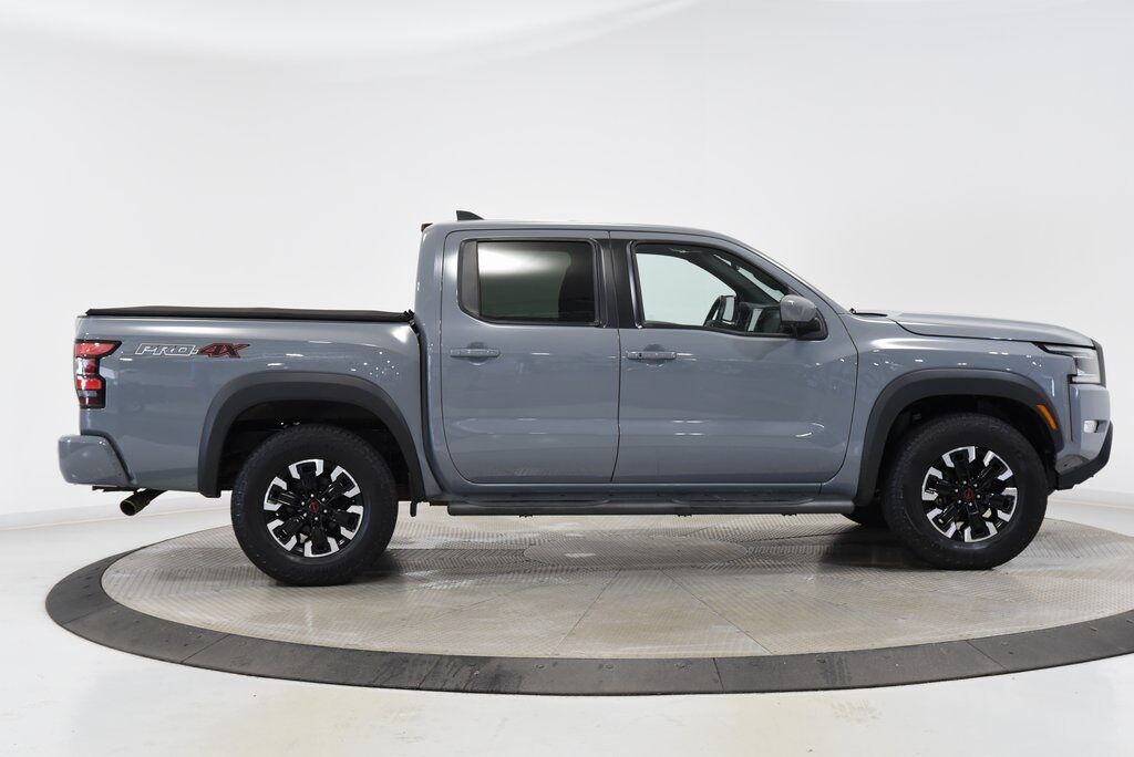 2022 Nissan Frontier PRO-4X Akron