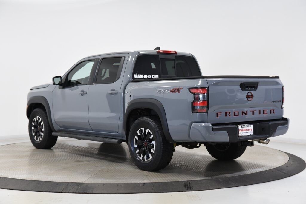 2022 Nissan Frontier PRO-4X Akron
