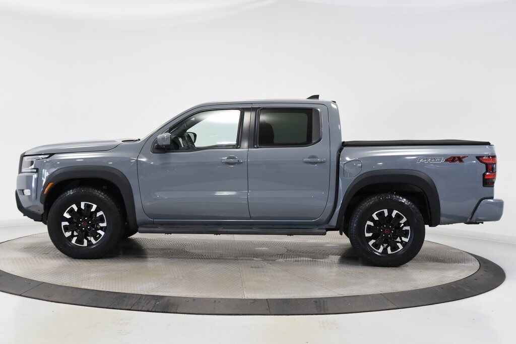 2022 Nissan Frontier PRO-4X Akron