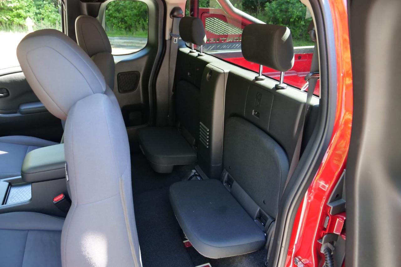 2022 Nissan Frontier S 4X4 / King Cab / Technology Package / 3.8L V6! Lincolnton NC