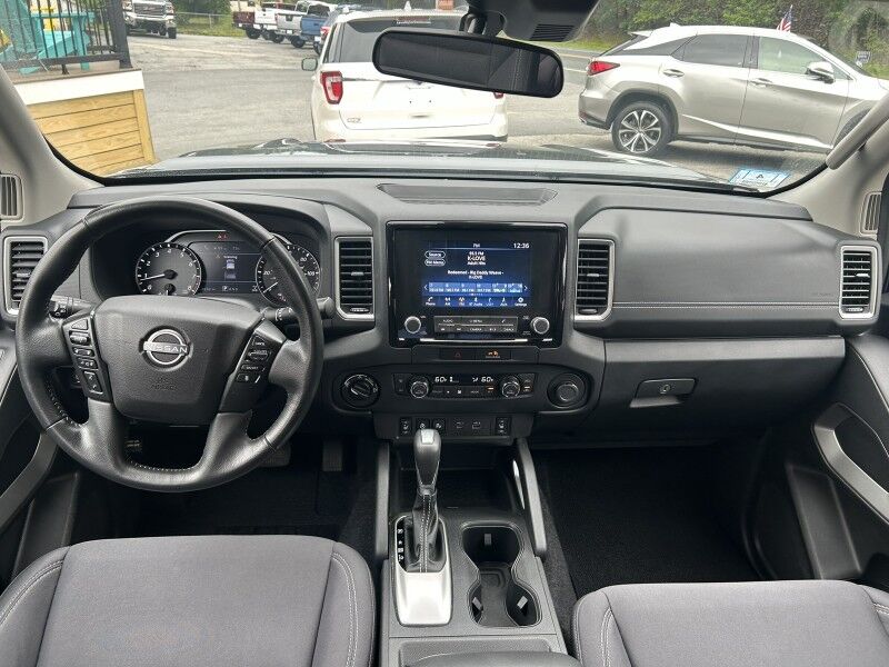 2022 Nissan Frontier SV - 1 OWNER - CONVENIENCE & TECHNOLOGY PACKAGES Whitinsville MA