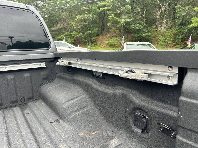 2022 Nissan Frontier SV - 1 OWNER - CONVENIENCE & TECHNOLOGY PACKAGES Whitinsville MA