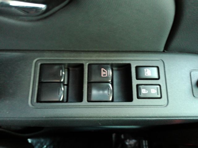 2022 Nissan Frontier SV Premium Crew Cab 2WD Plano TX