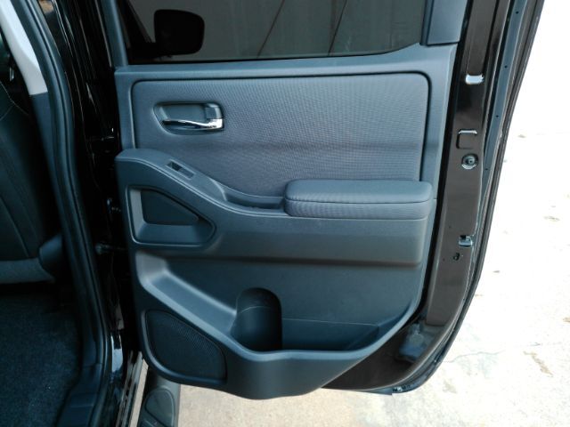 2022 Nissan Frontier SV Premium Crew Cab 2WD Plano TX