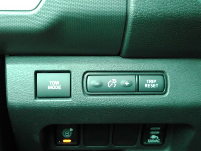 2022 Nissan Frontier SV Premium Crew Cab 2WD Plano TX