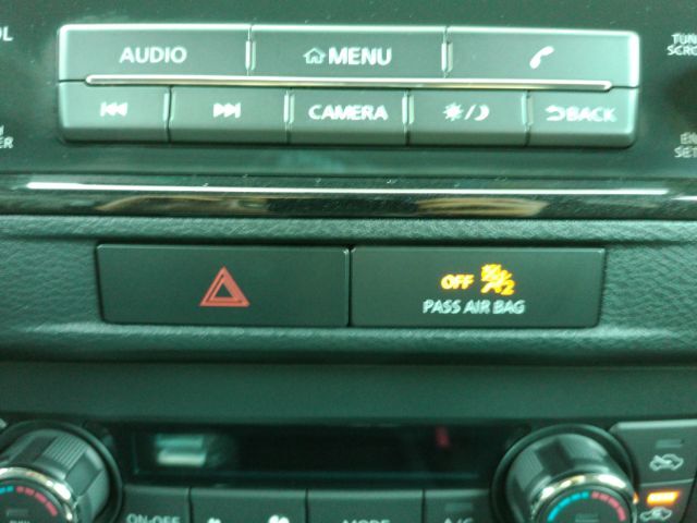 2022 Nissan Frontier SV Premium Crew Cab 2WD Plano TX