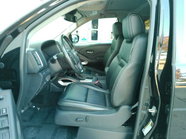 2022 Nissan Frontier SV Premium Crew Cab 2WD Plano TX