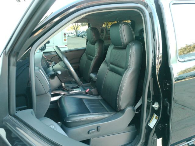 2022 Nissan Frontier SV Premium Crew Cab 2WD Plano TX