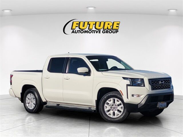 2022 Nissan Frontier SV