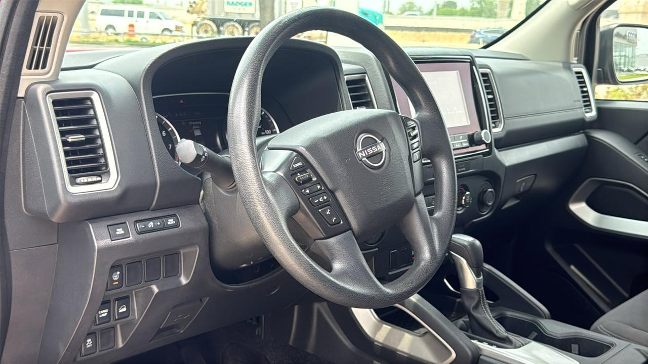 2022 Nissan Frontier SV  Selma TX