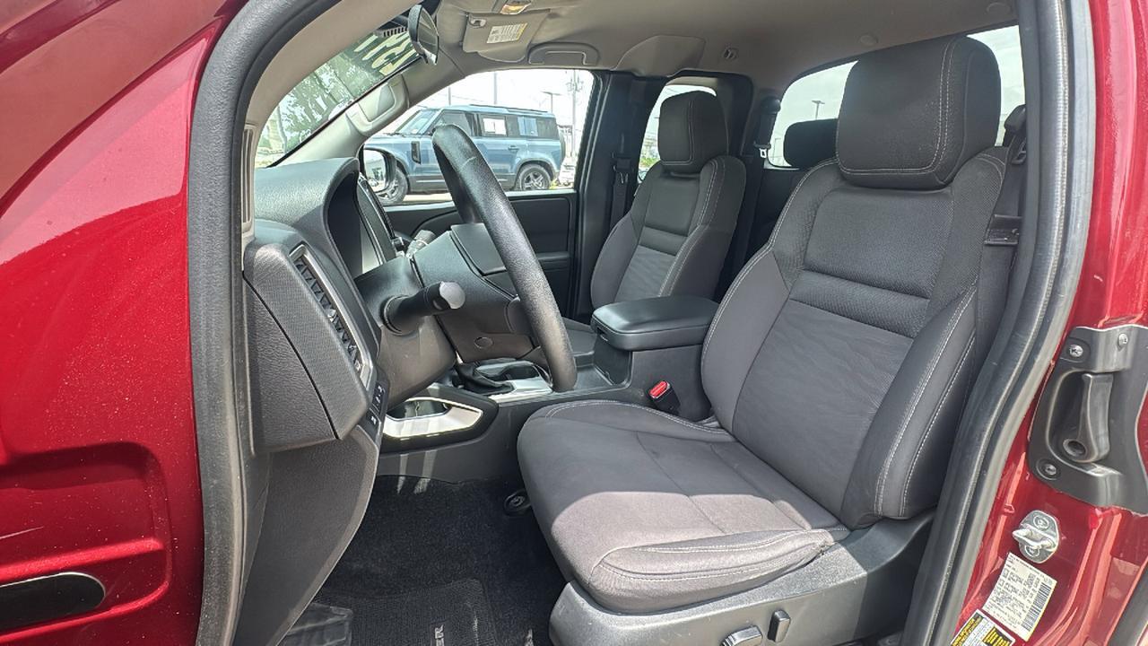 2022 Nissan Frontier SV  Selma TX