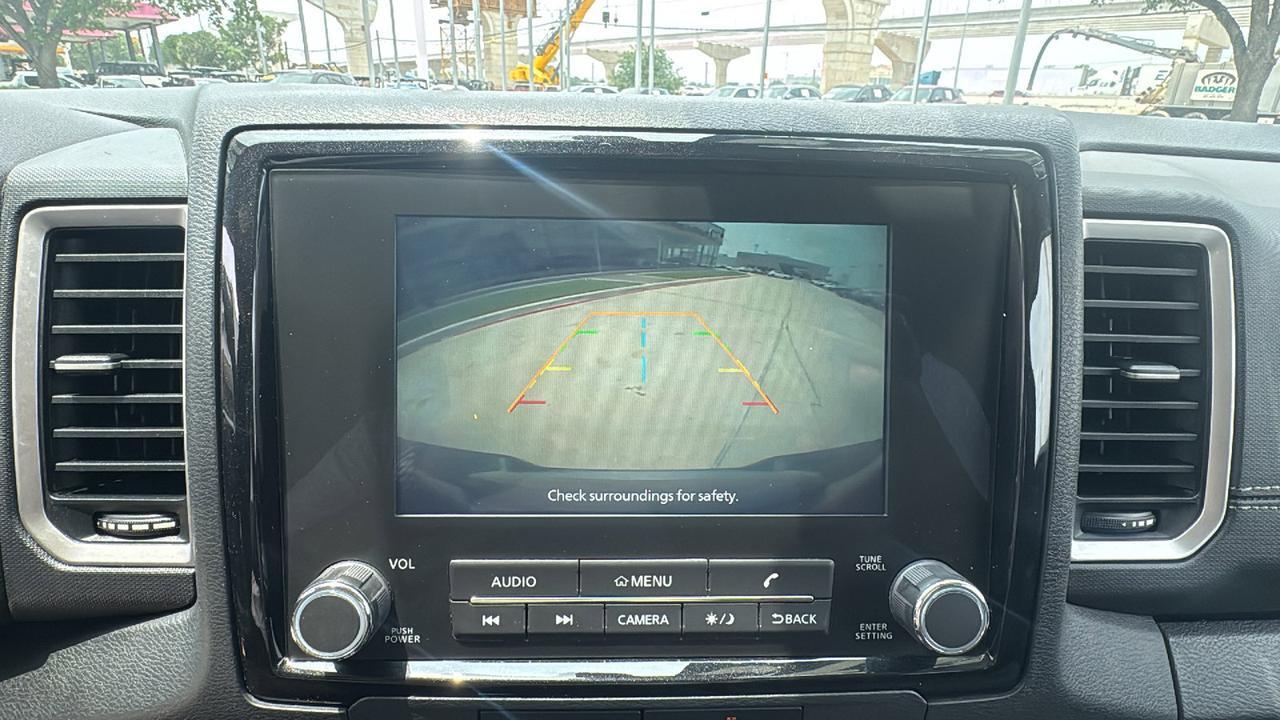 2022 Nissan Frontier SV  Selma TX