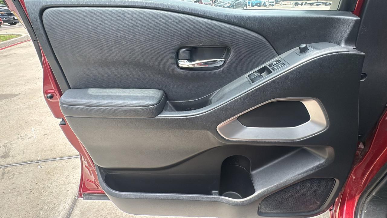 2022 Nissan Frontier SV  Selma TX