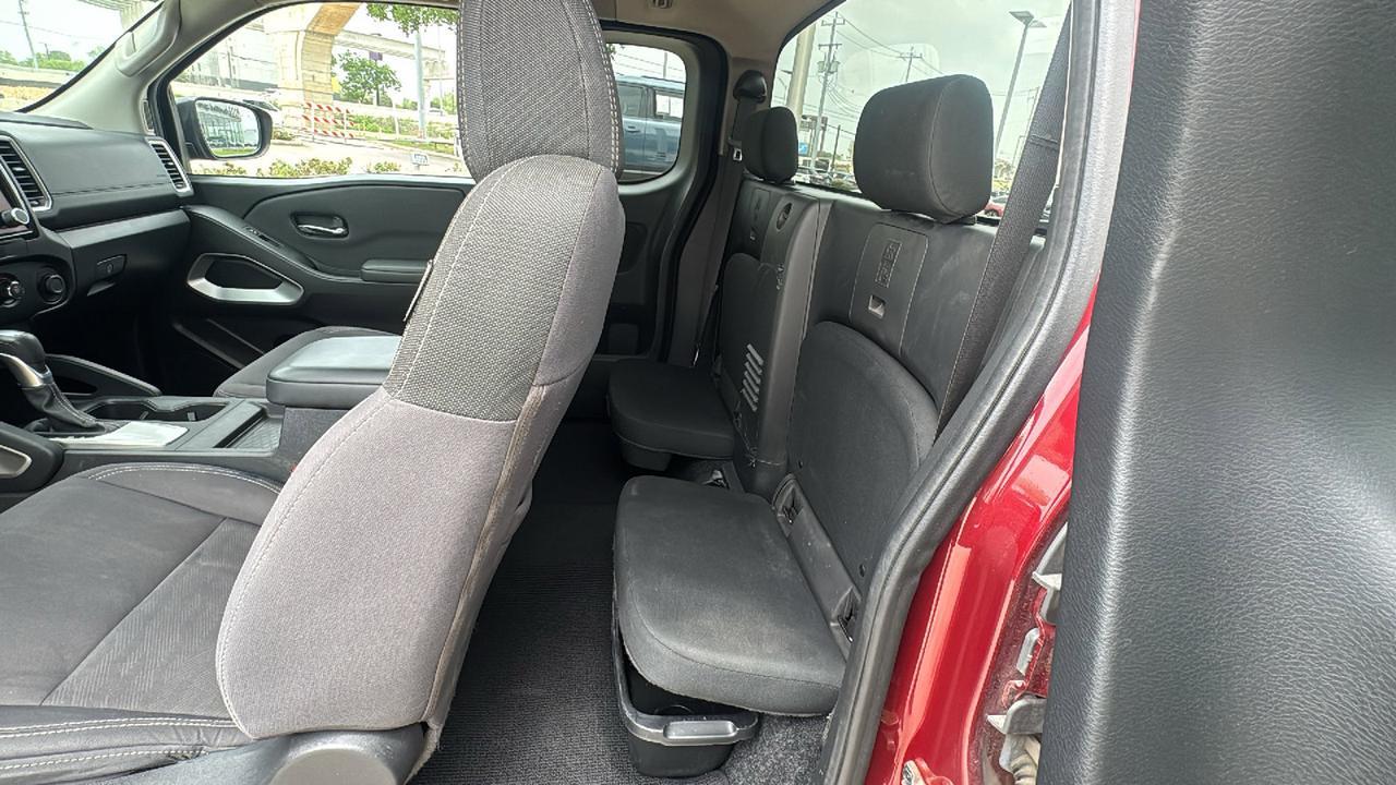 2022 Nissan Frontier SV  Selma TX