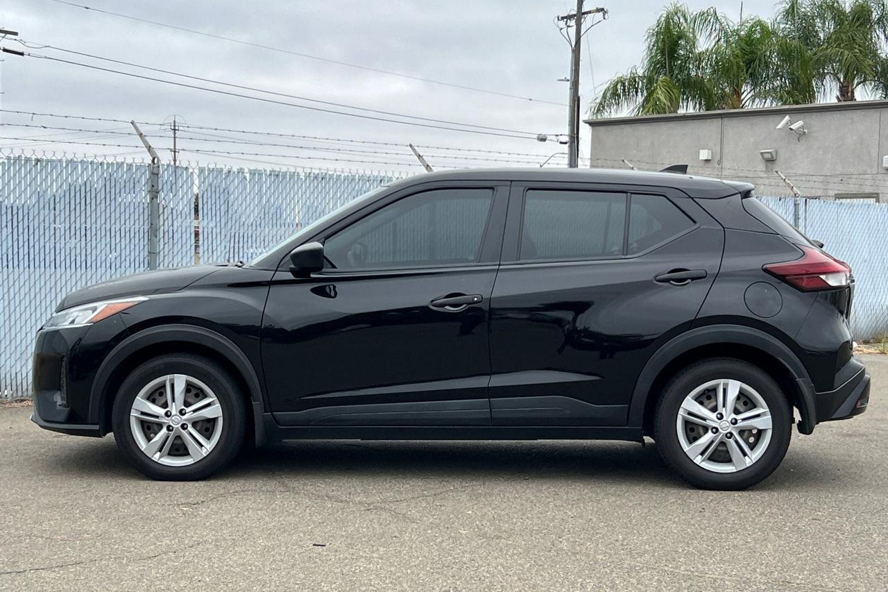 2022 Nissan Kicks S